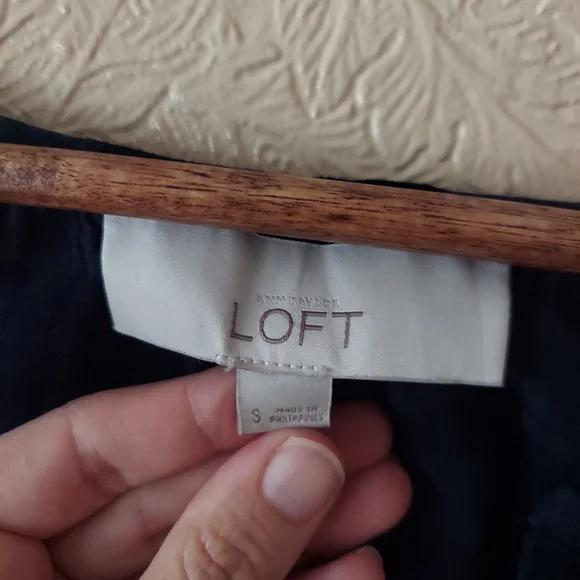 LOFT blue popover blouse subtle windowpane print Sz Small - Picture 4 of 9